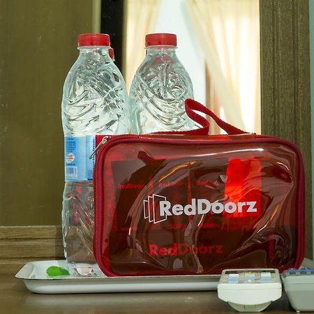 Reddoorz Near Raya Semer チャングー エクステリア 写真